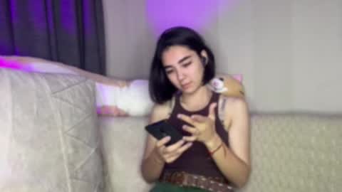 Jenifer online show from 10-14-25, 03:57