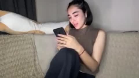 Jenifer online show from 10-15-25, 03:23