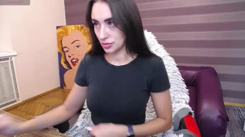 Kira online show from 11-29-25, 09:34