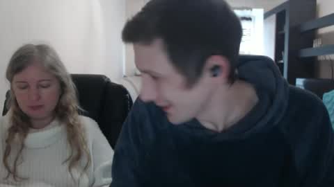 JenisAndPeter online show from 02-28-25, 07:37