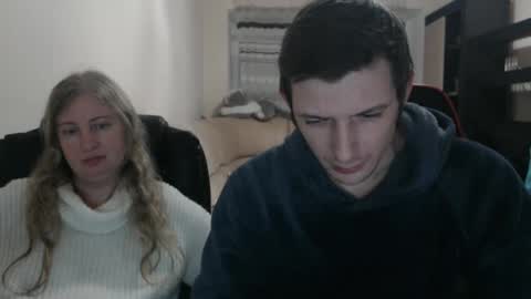 JenisAndPeter online show from 03-03-25, 04:14