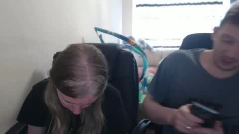 JenisAndPeter online show from 09-18-25, 07:21