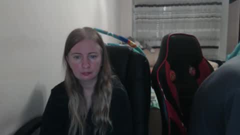 JenisAndPeter online show from 09-20-25, 07:59