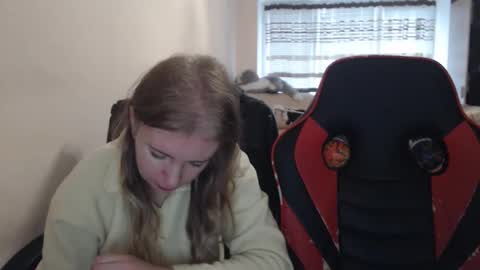 JenisAndPeter online show from 11-05-25, 07:08