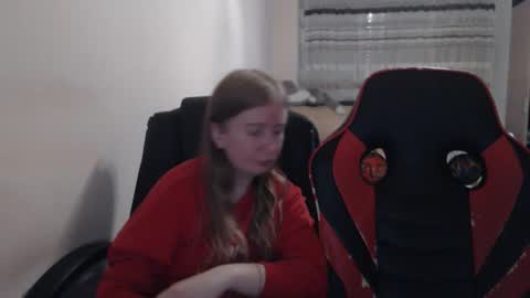 JenisAndPeter online show from 11-20-25, 07:13