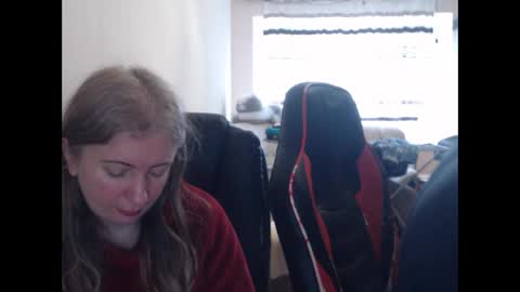 Snapshot of jenisandpeter chatting on 02-24-26, 08:12 JenisAndPeter online show from 02-24-26, 08:12