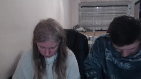 Snapshot of jenisandpeter chatting on 03-07-26, 07:44 JenisAndPeter online show from 03-07-26, 07:44