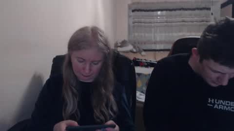 Snapshot of jenisandpeter chatting on 03-28-26, 08:41 JenisAndPeter online show from 03-28-26, 08:41