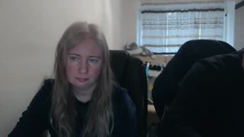 Snapshot of jenisandpeter chatting on 03-30-26, 05:08 JenisAndPeter online show from 03-30-26, 05:08