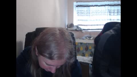 Snapshot of jenisandpeter chatting on 04-02-26, 04:32 JenisAndPeter online show from 04-02-26, 04:32