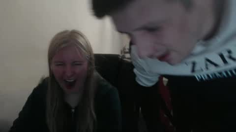 JenisAndPeter online show from 05-02-26, 06:13
