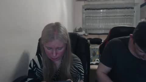 JenisAndPeter online show from 05-10-26, 07:41