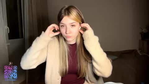 Hey EveryoneIm Kimi  Glad to see you in my room We almost hit 10 Thumb up in one day   online show from 02-12-26, 04:02