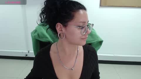 jenn online show from 03-18-26, 10:02