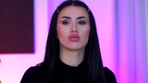 jenna_day online show from 11-24-25, 05:51