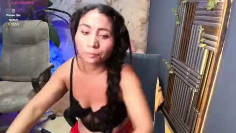 Valentina online show from 06-15-26, 07:05