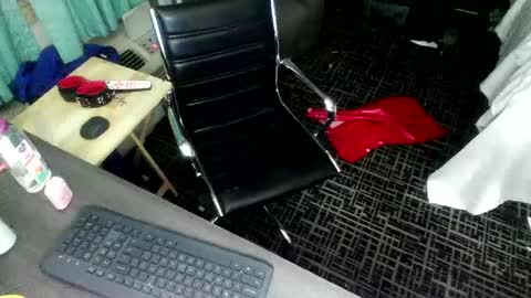 Jenna Cross online show from 01-21-25, 03:59