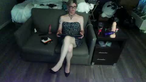 Jenna Cross online show from 06-09-26, 01:17