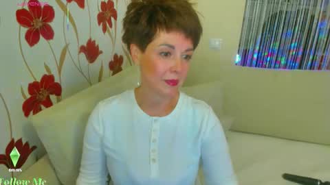 Snapshot of jennalison chatting on 02-15-26, 01:31 Jenn online show from 02-15-26, 01:31