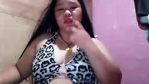 Snapshot of jennalyn_19 chatting on 10-31-25, 12:50 jennalyn_19 online show from 10-31-25, 12:50