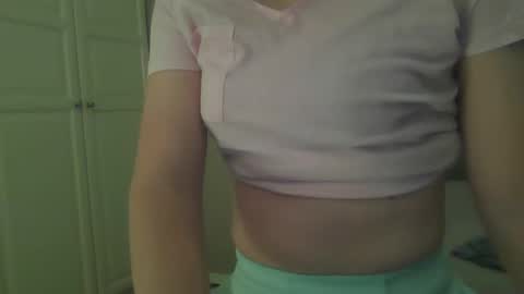 Snapshot of jennawant2bpretty chatting on 12-20-25, 05:53 Nothing online show from 12-20-25, 05:53