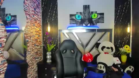 Snapshot of jennfer_winsonn chatting on 02-23-26, 12:57 jennfer_winsonn online show from 02-23-26, 12:57