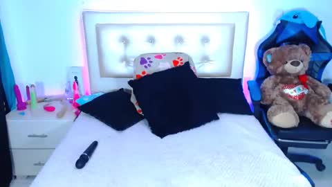 jenn online show from 12-22-24, 11:31