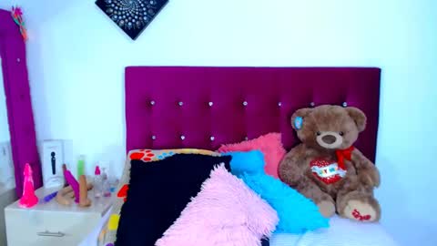 jenn online show from 10-05-25, 09:13