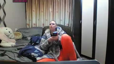 JenniDeep online show from 01-18-26, 07:17