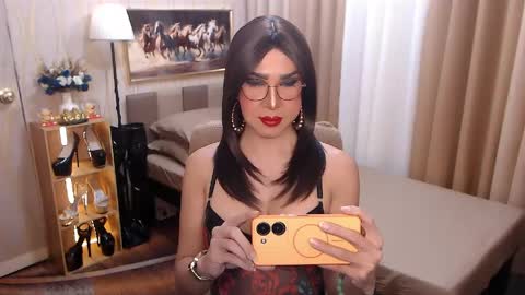 jenniegarcia online show from 05-18-26, 10:21