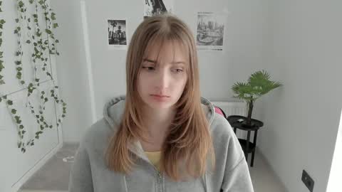 Karla online show from 04-25-26, 12:08