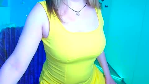 Snapshot of jennifer_moree chatting on 03-07-26, 06:54 Jennifer online show from 03-07-26, 06:54