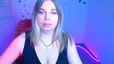 Snapshot of jennifer_moree chatting on 03-25-26, 07:14 Jennifer online show from 03-25-26, 07:14