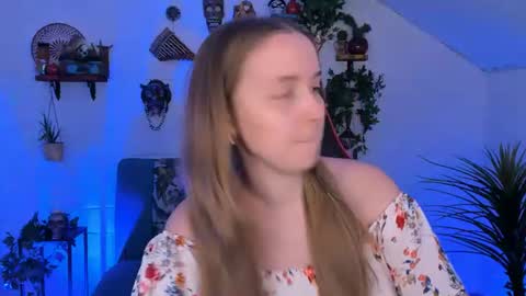Jennifer online show from 07-15-26, 05:51