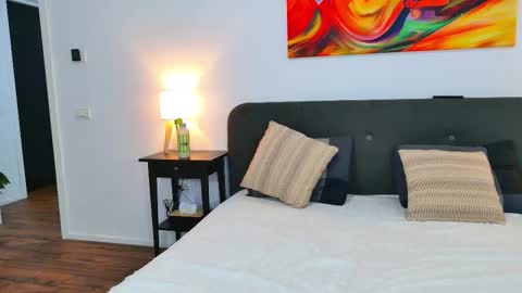 Jenny online show from 10-06-25, 08:17