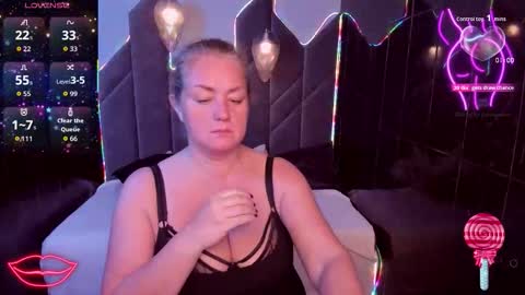 Jennifer online show from 11-10-25, 02:54