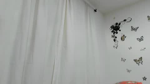 Snapshot of jenniferloveyou chatting on 01-10-25, 01:31 jenniferloveyou online show from 01-10-25, 01:31