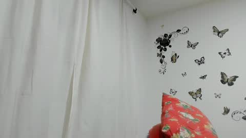 Snapshot of jenniferloveyou chatting on 01-21-25, 01:08 jenniferloveyou online show from 01-21-25, 01:08