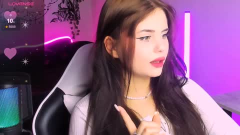 Jenni online show from 12-08-24, 09:52