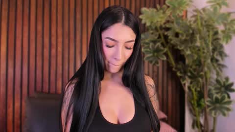     online show from 11-11-25, 12:27