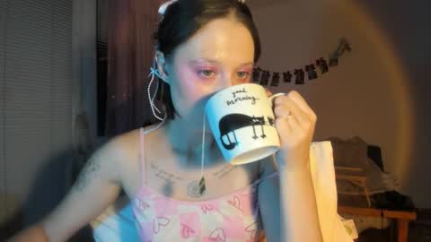 Jennifer Jenny Darling   online show from 12-03-25, 07:34