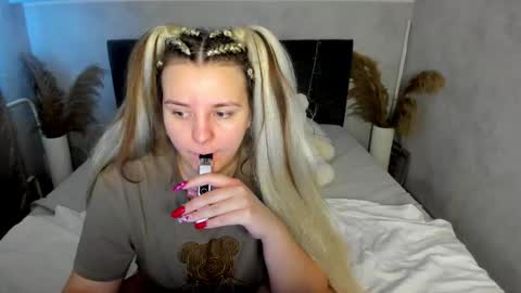 Snapshot of jenny_jimmy chatting on 02-20-26, 06:26 Jenny online show from 02-20-26, 06:26