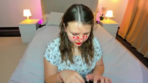 Snapshot of jenny_jimmy chatting on 04-01-26, 09:21 Jenny online show from 04-01-26, 09:21