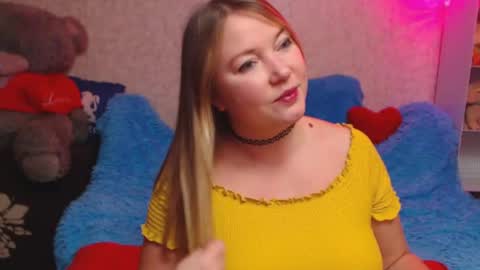 Snapshot of jenny_oliviawow chatting on 12-04-25, 03:21 All the most interesting in private. my room for my smile online show from 12-04-25, 03:21