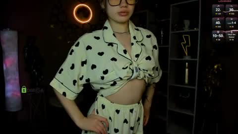 Jenny online show from 04-15-26, 07:43