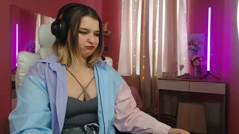 jenny_smitx online show from 03-06-25, 10:09
