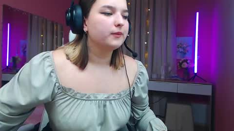 jenny_smitx online show from 03-07-25, 02:12