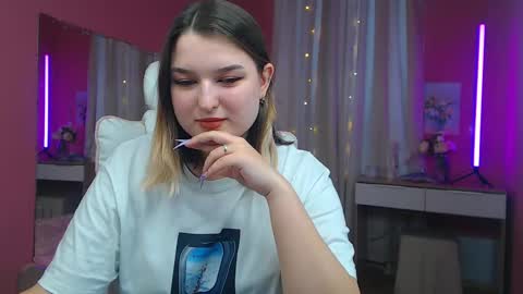 jenny_smitx online show from 03-12-25, 12:04