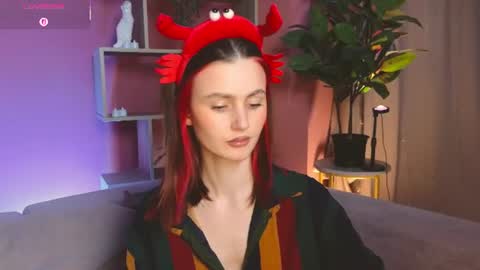 jennyfer_me online show from 06-11-26, 12:25