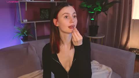jennyfer_me online show from 06-18-26, 12:09